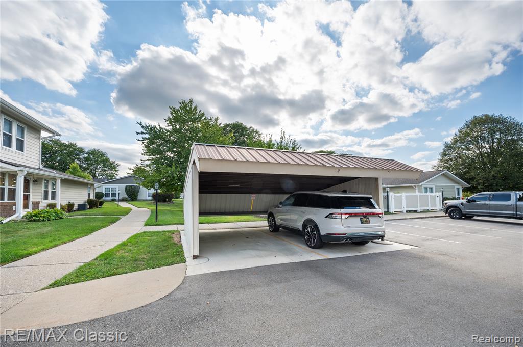 39727 Village Wood Lane Property Photo 18