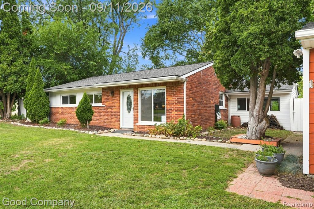 5800 Cambrook Lane Property Photo 4