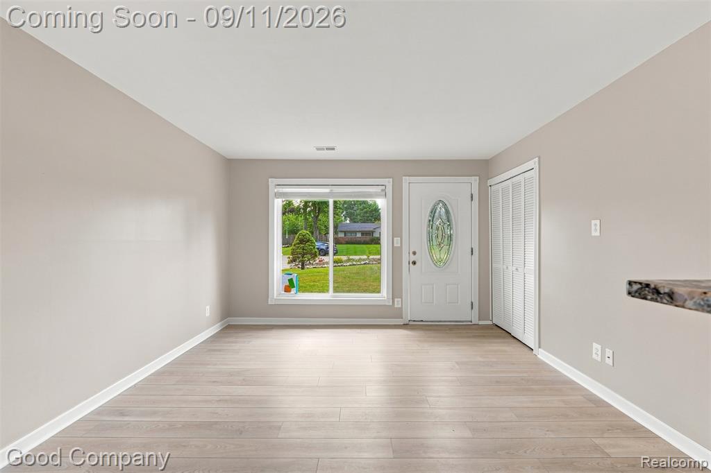5800 Cambrook Lane Property Photo 8