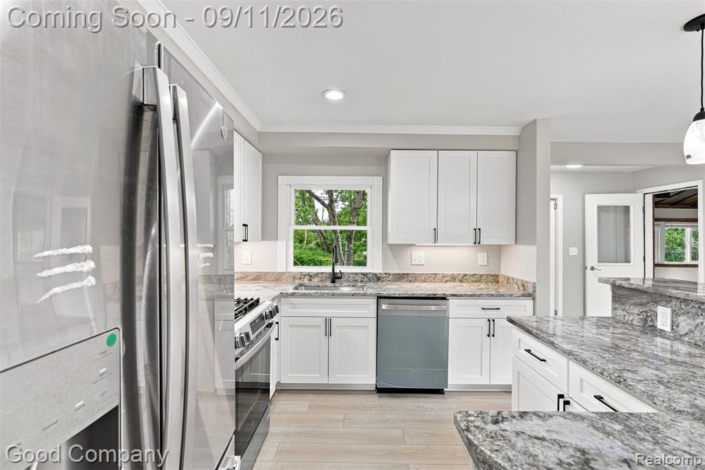 5800 Cambrook Lane Property Photo 12