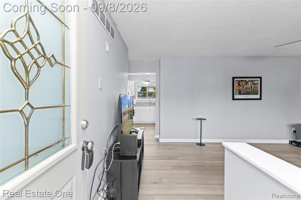 15063 Annapolis Drive Property Photo 3
