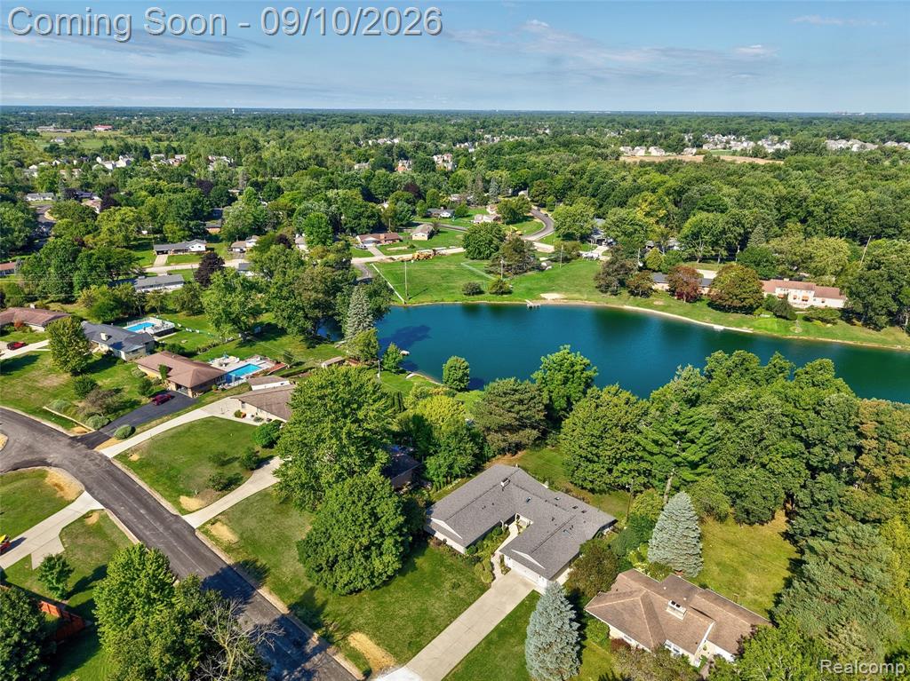 6243 Westview Drive Property Photo 4