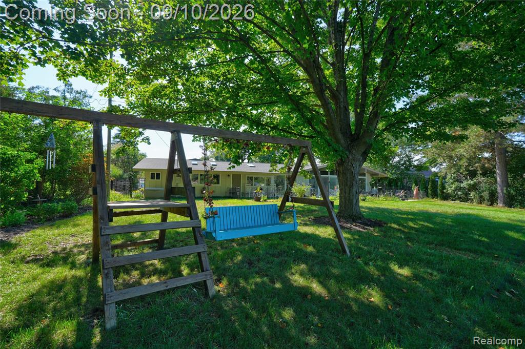 6243 Westview Drive Property Photo 30
