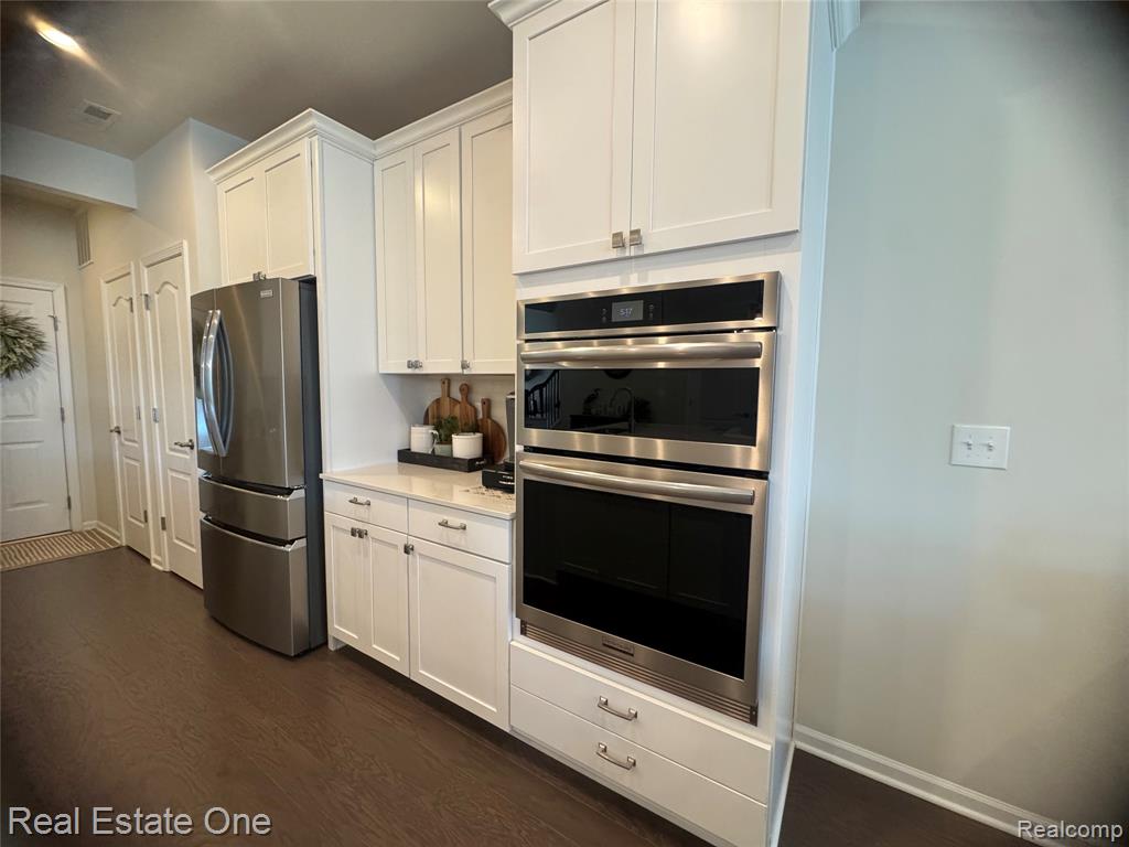 297 Strawberry Drive Property Photo 10