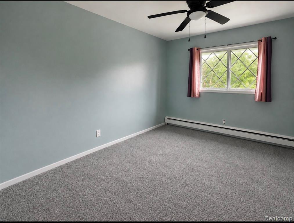 38185 Willowmere Street Property Photo 25