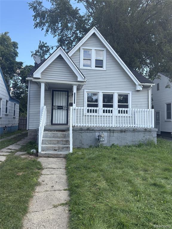 13522 Glastonbury Avenue Property Photo 1