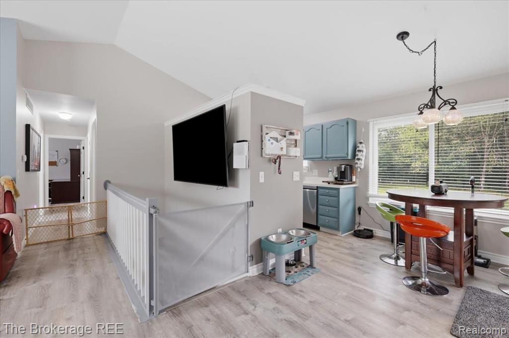 11282 Silver Lake Road Property Photo 4