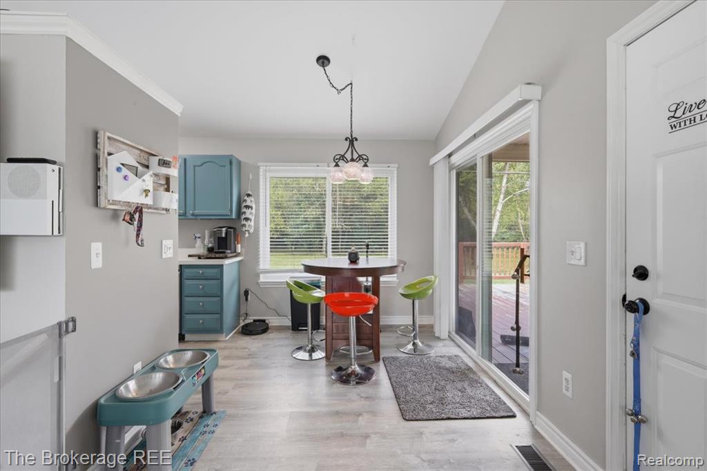 11282 Silver Lake Road Property Photo 6