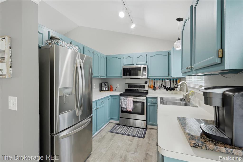 11282 Silver Lake Road Property Photo 8