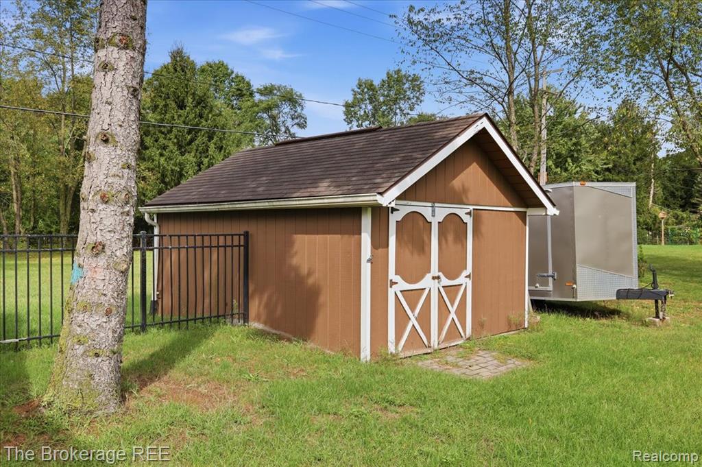 11282 Silver Lake Road Property Photo 23
