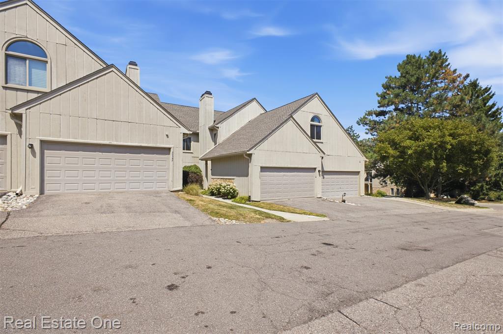 29363 Laurel Drive Property Photo 3