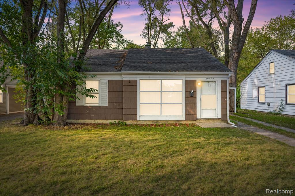 10720 Albany Street Property Photo 1