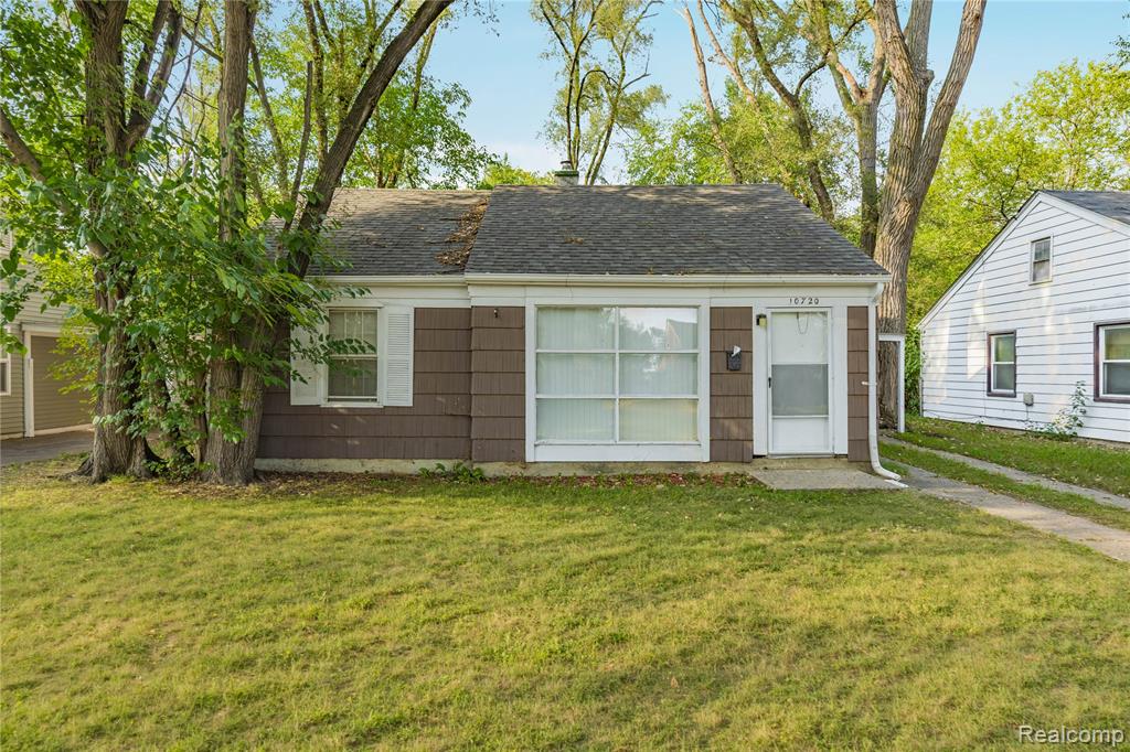 10720 Albany Street Property Photo 2