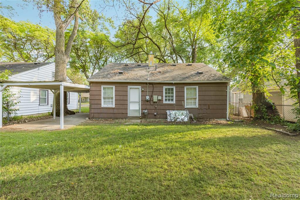 10720 Albany Street Property Photo 27