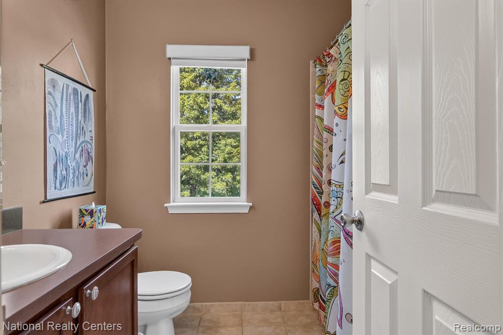28190 Oakmonte Circle Property Photo 14