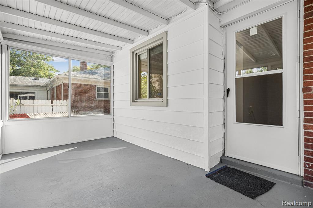 24200 Westhampton Street Property Photo 41