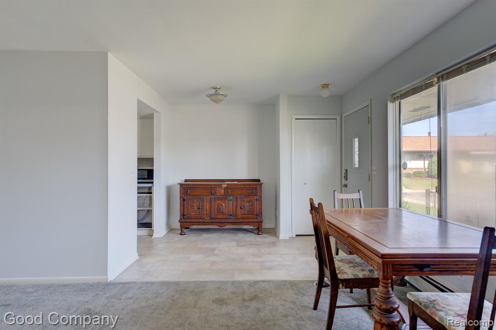 25219 Potomac Drive Property Photo 6