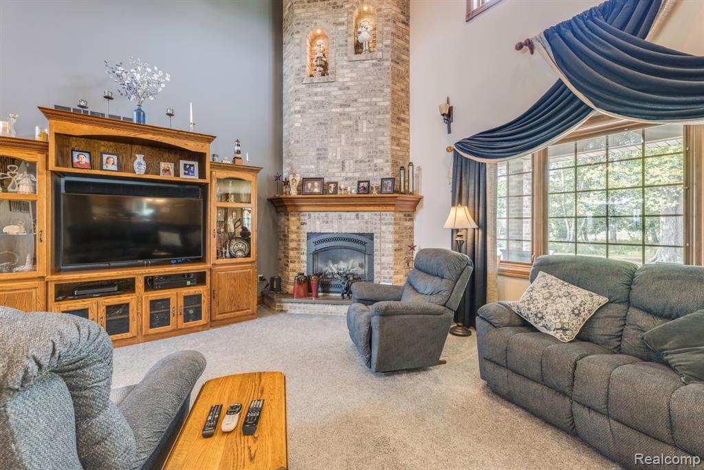 8371 Section Line Road Property Photo 18