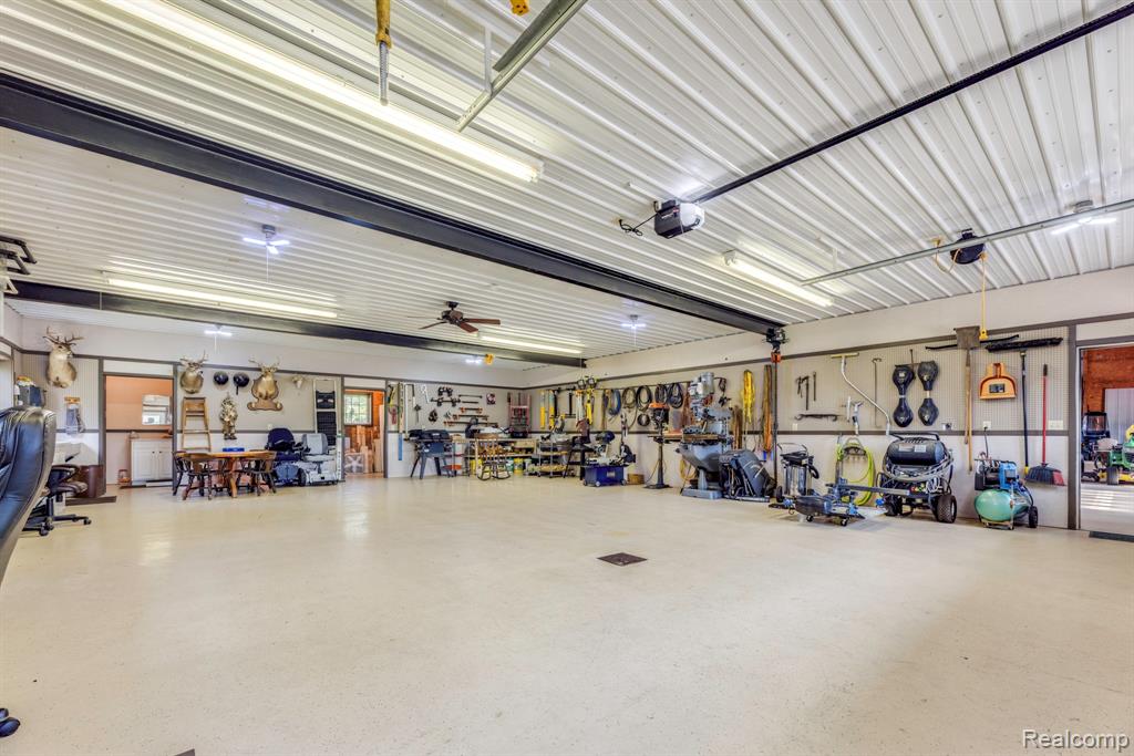 8371 Section Line Road Property Photo 26