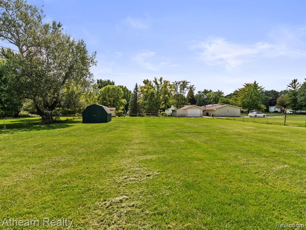6146 Sun Valley Drive Property Photo 5
