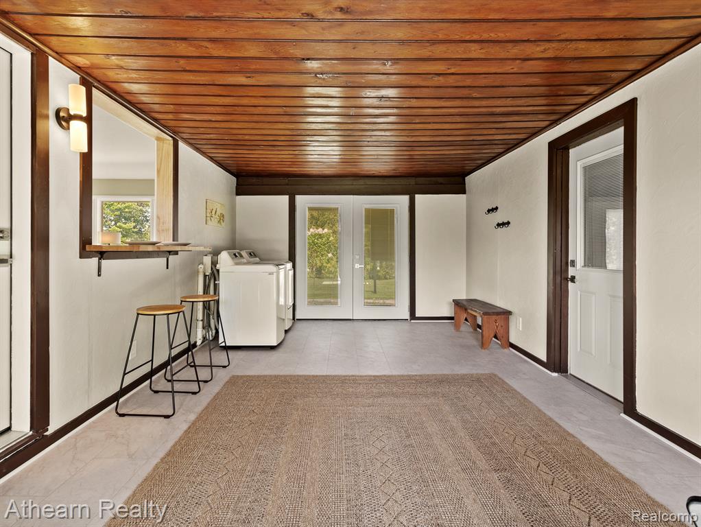 6146 Sun Valley Drive Property Photo 18
