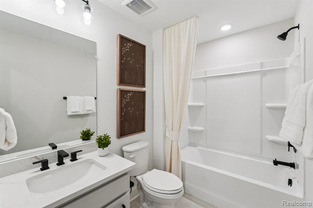 308 Lantana Drive Property Photo 21