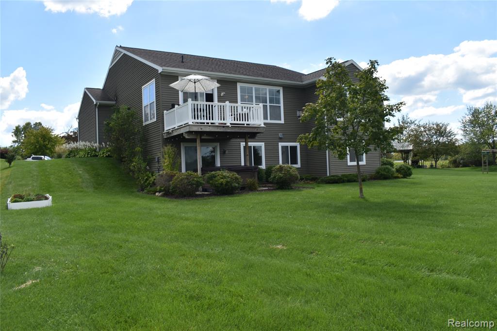 1281 Cambridge Circle Property Photo 7