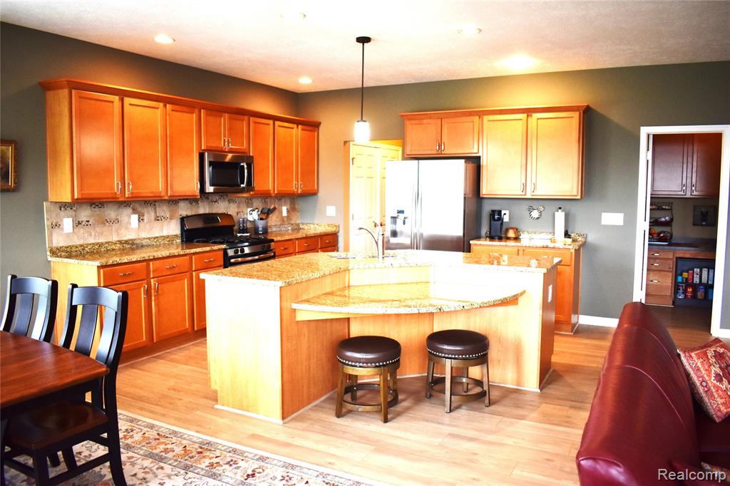 1281 Cambridge Circle Property Photo 20