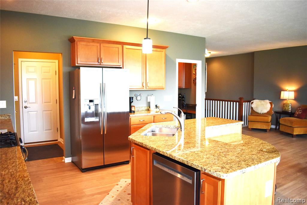 1281 Cambridge Circle Property Photo 21