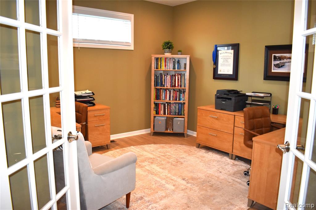 1281 Cambridge Circle Property Photo 35