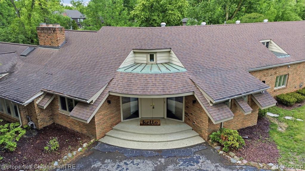 25310 Canterbury Road Property Photo 2