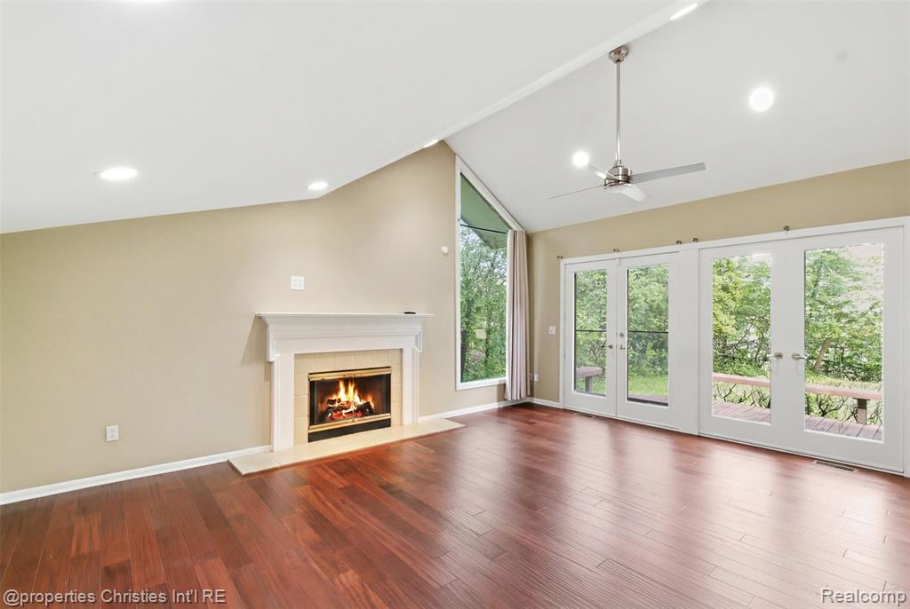 25310 Canterbury Road Property Photo 15