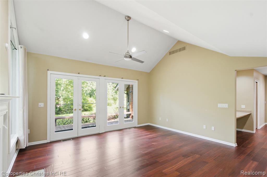 25310 Canterbury Road Property Photo 16