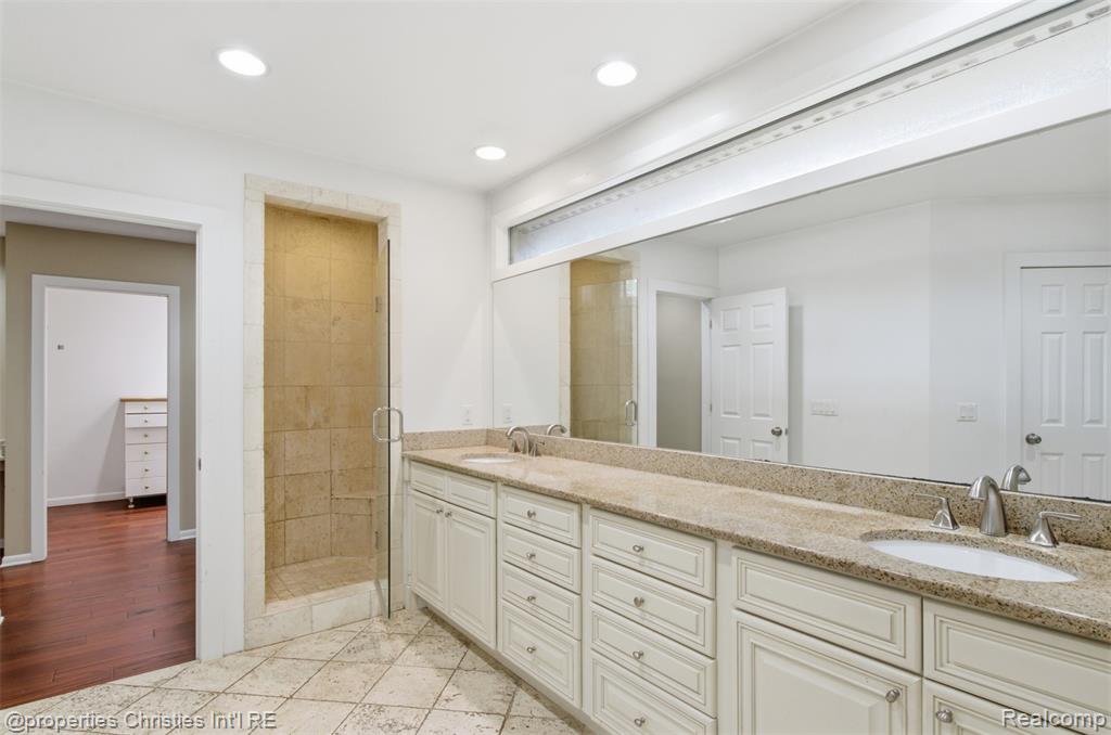 25310 Canterbury Road Property Photo 20