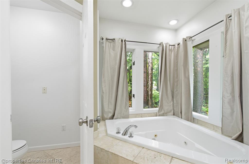 25310 Canterbury Road Property Photo 21