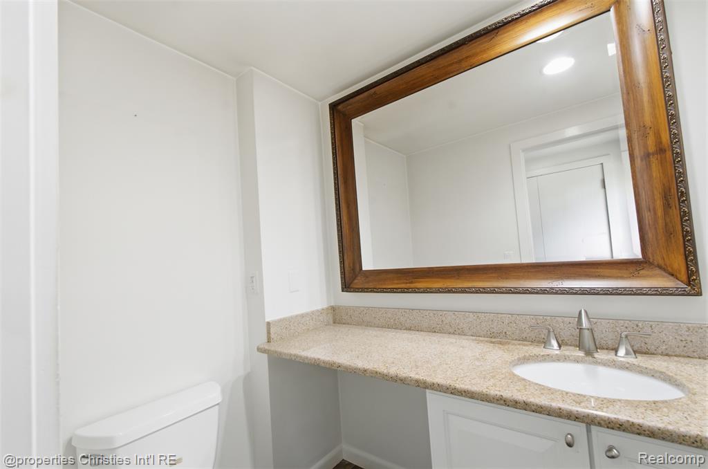 25310 Canterbury Road Property Photo 26