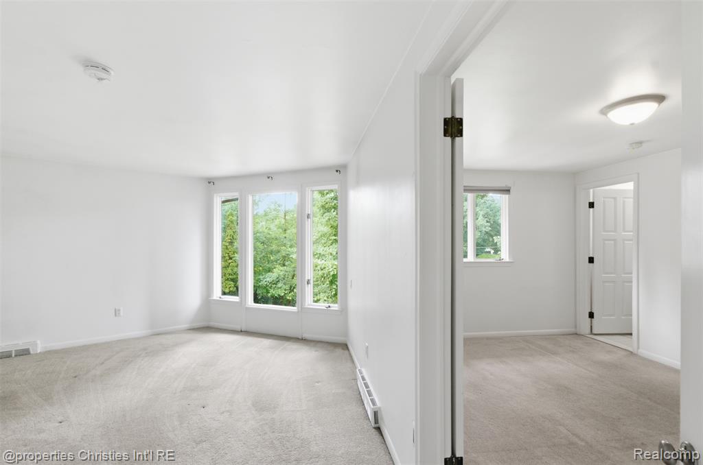 25310 Canterbury Road Property Photo 34