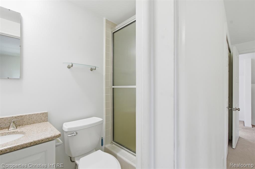 25310 Canterbury Road Property Photo 36