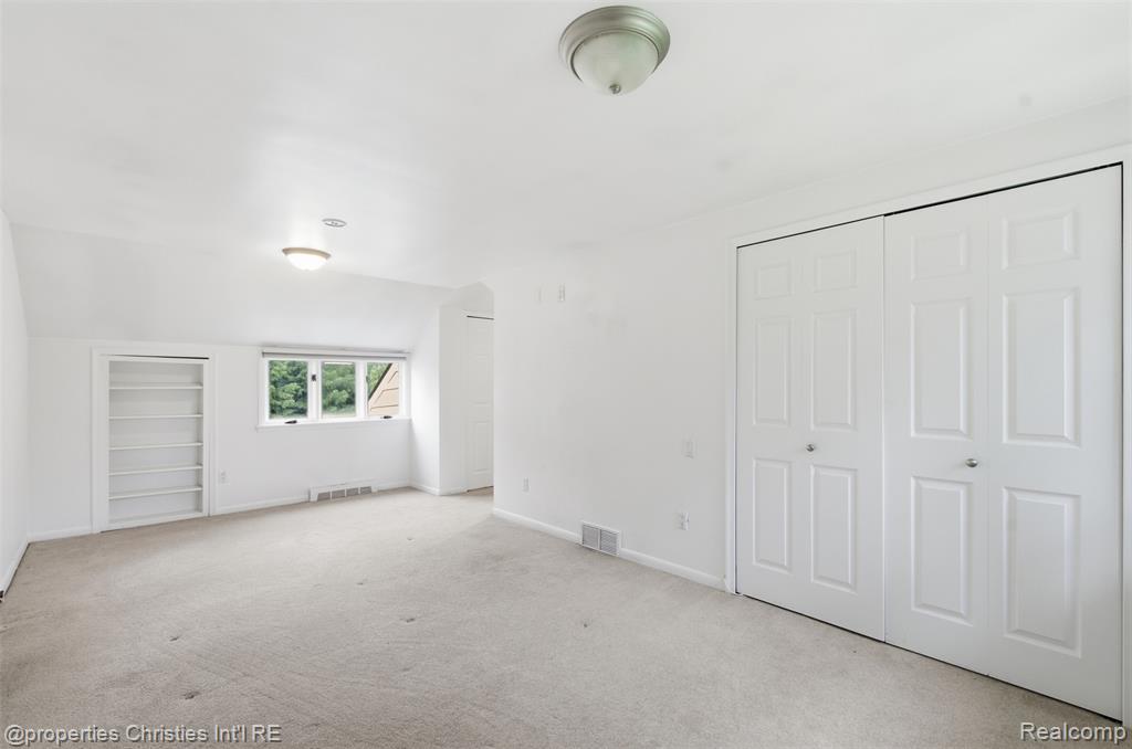 25310 Canterbury Road Property Photo 40