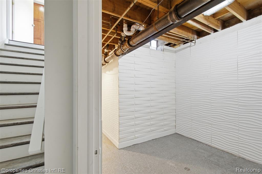 25310 Canterbury Road Property Photo 42