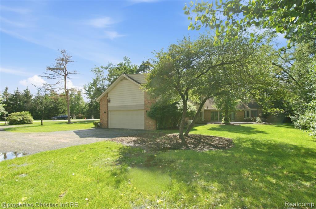25310 Canterbury Road Property Photo 44