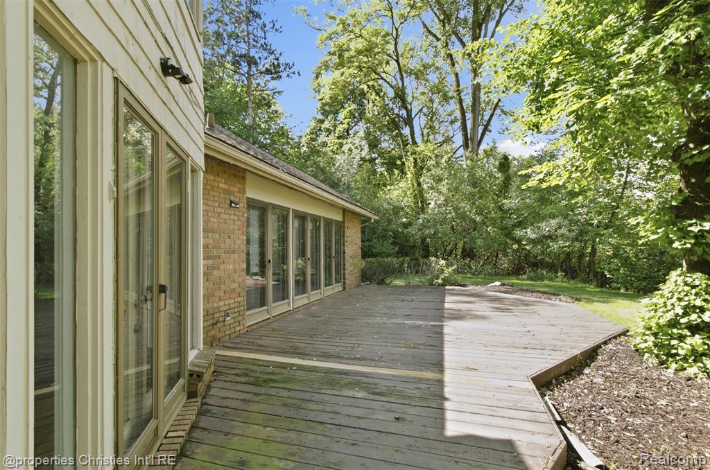 25310 Canterbury Road Property Photo 46