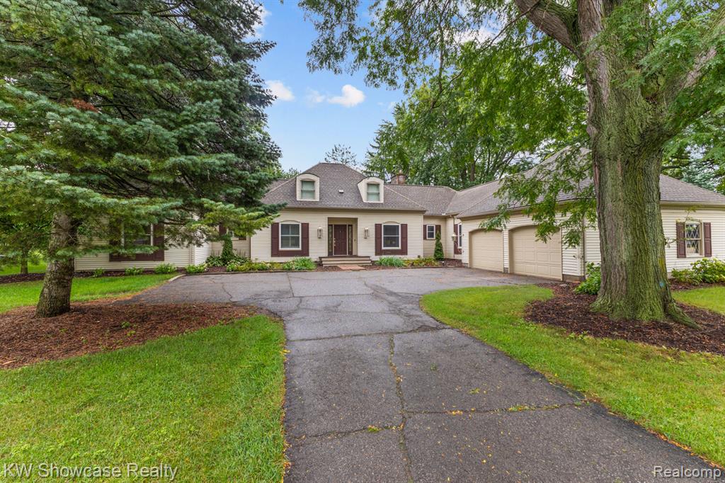 9837 Burning Tree Drive Property Photo 1