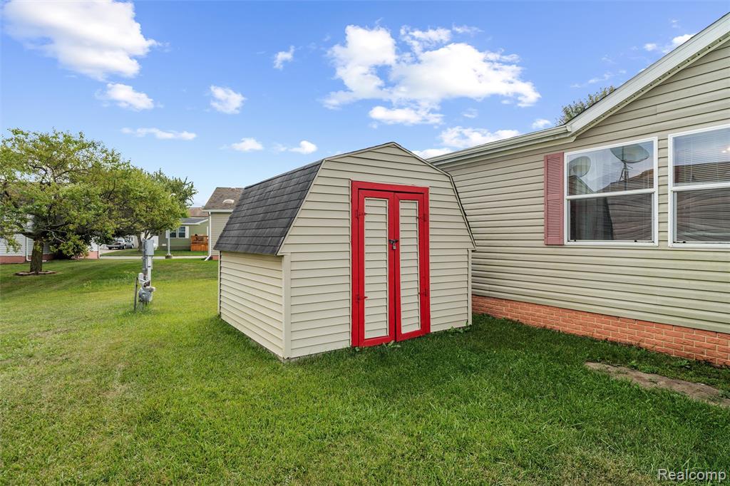 885 Tanner Landing Property Photo 6
