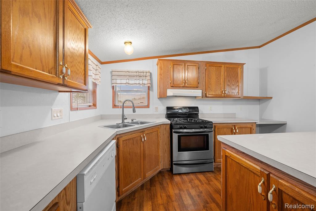 885 Tanner Landing Property Photo 16