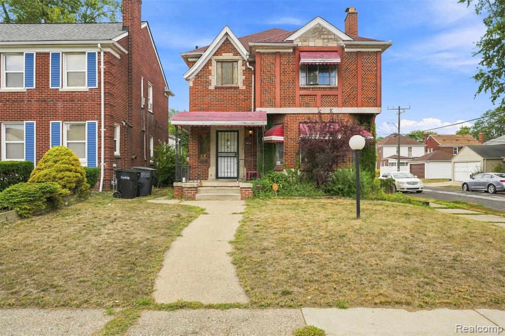 18719 Roselawn Street Property Photo 1