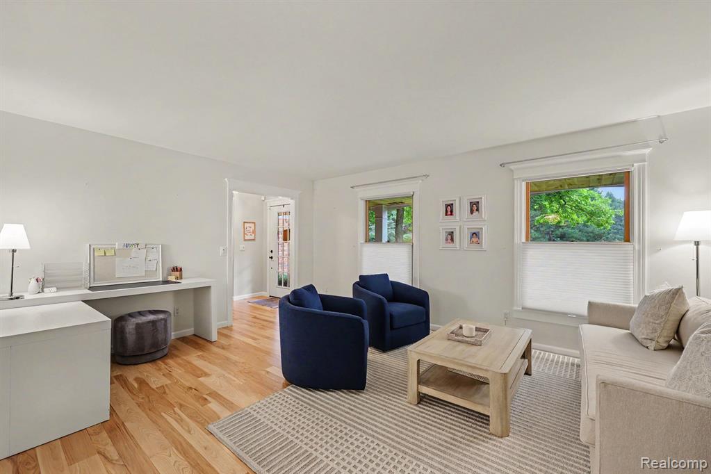 8265 Deerwood Road Property Photo 7