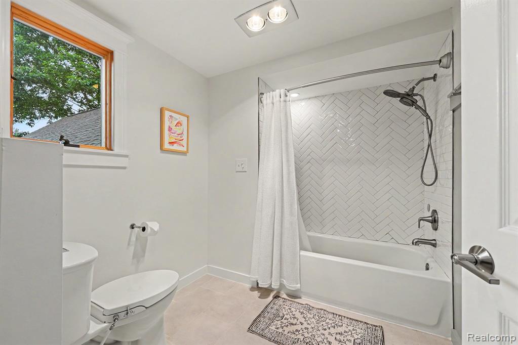 8265 Deerwood Road Property Photo 26