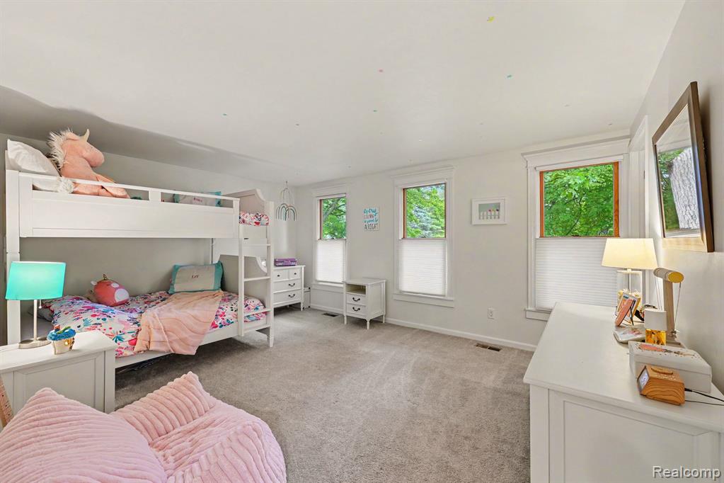 8265 Deerwood Road Property Photo 33