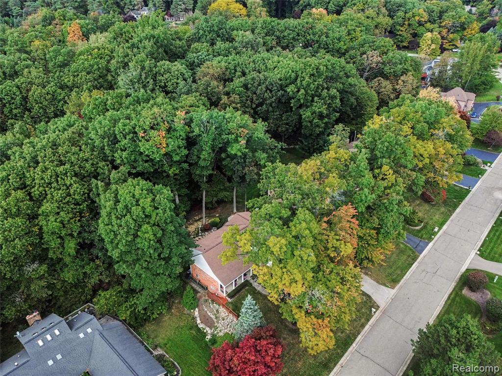 8265 Deerwood Road Property Photo 45